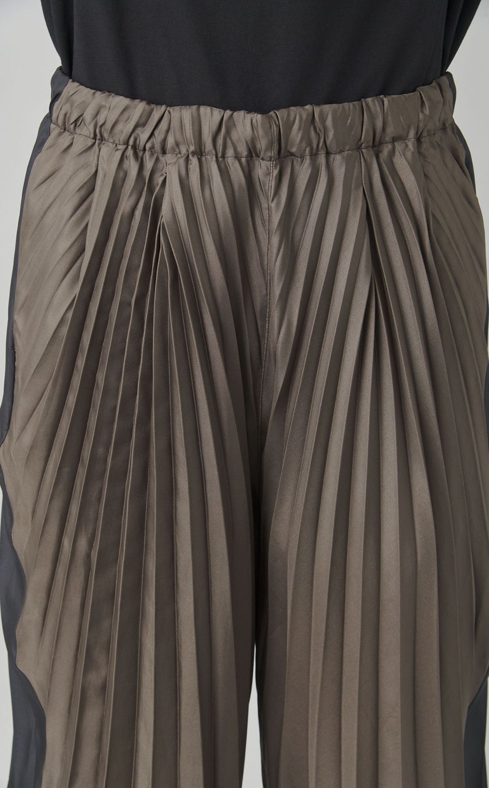 【reADdress】ハーフパンツ