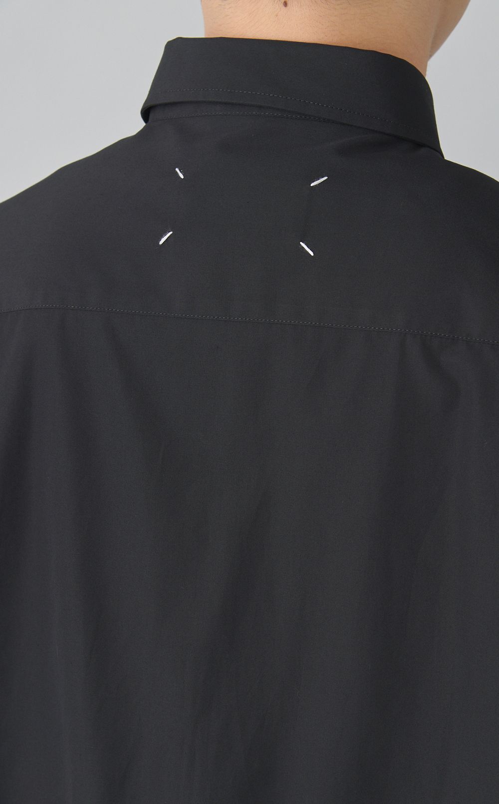 ショートスリーブクロップドシャツ