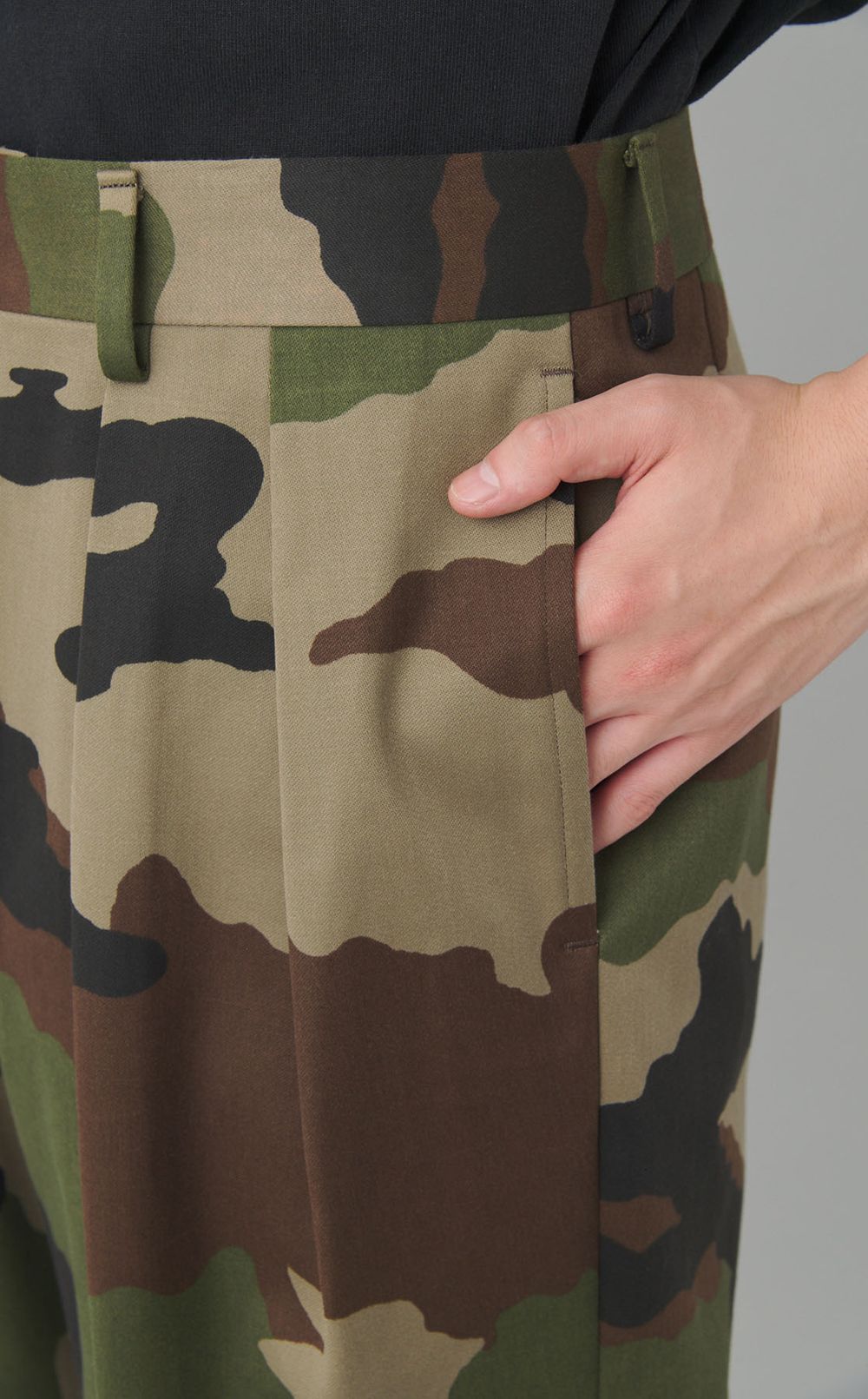 カモフラ2タックワイドパンツ