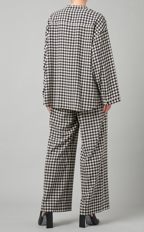 バンドカラーブラウス