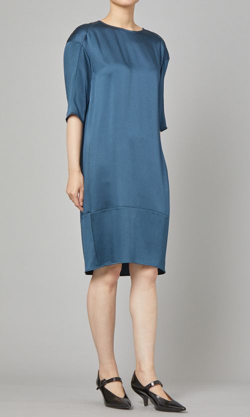 サテンミニワンピース