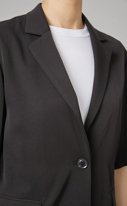 リネン混テーラードジャケット