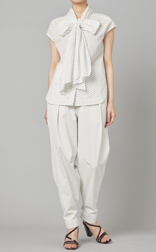 ビッグボウタイノースリーブブラウス