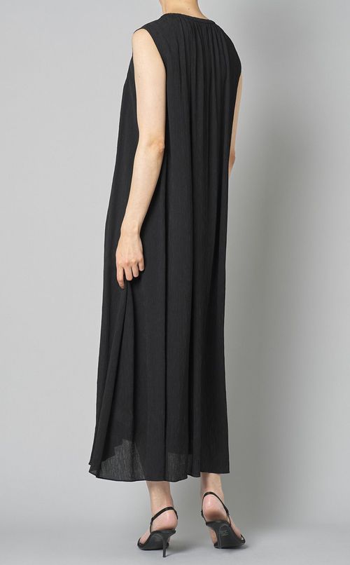 スリーブレスAラインワンピース