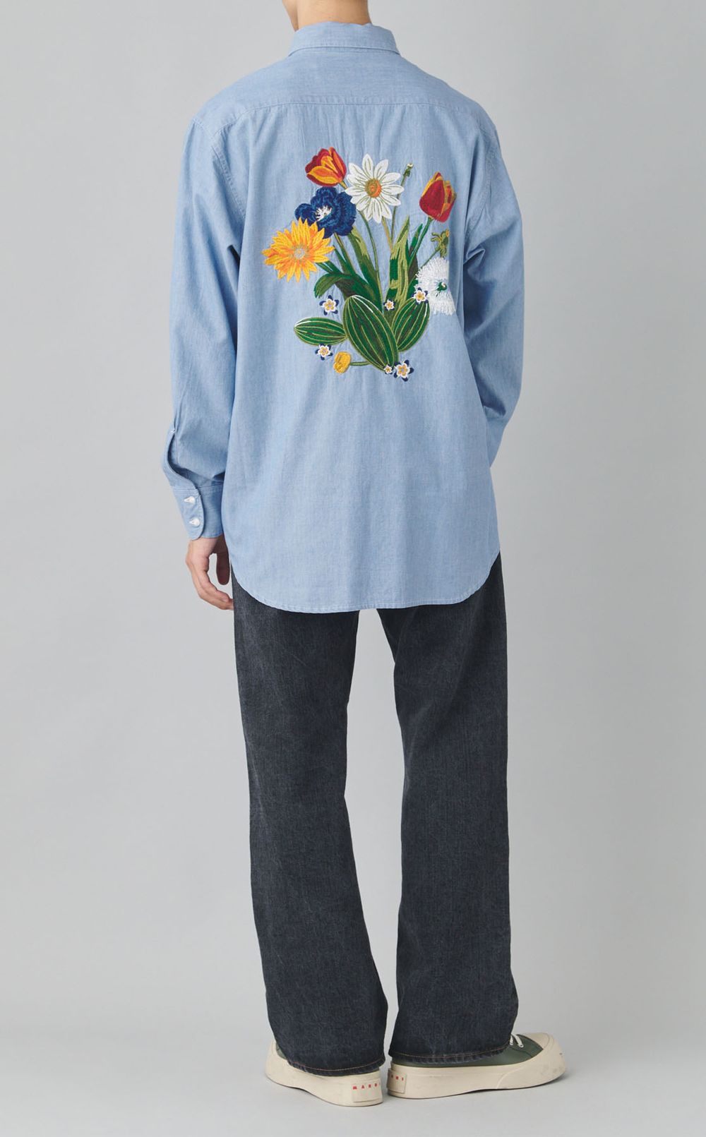 リラックスストレートデニムパンツ