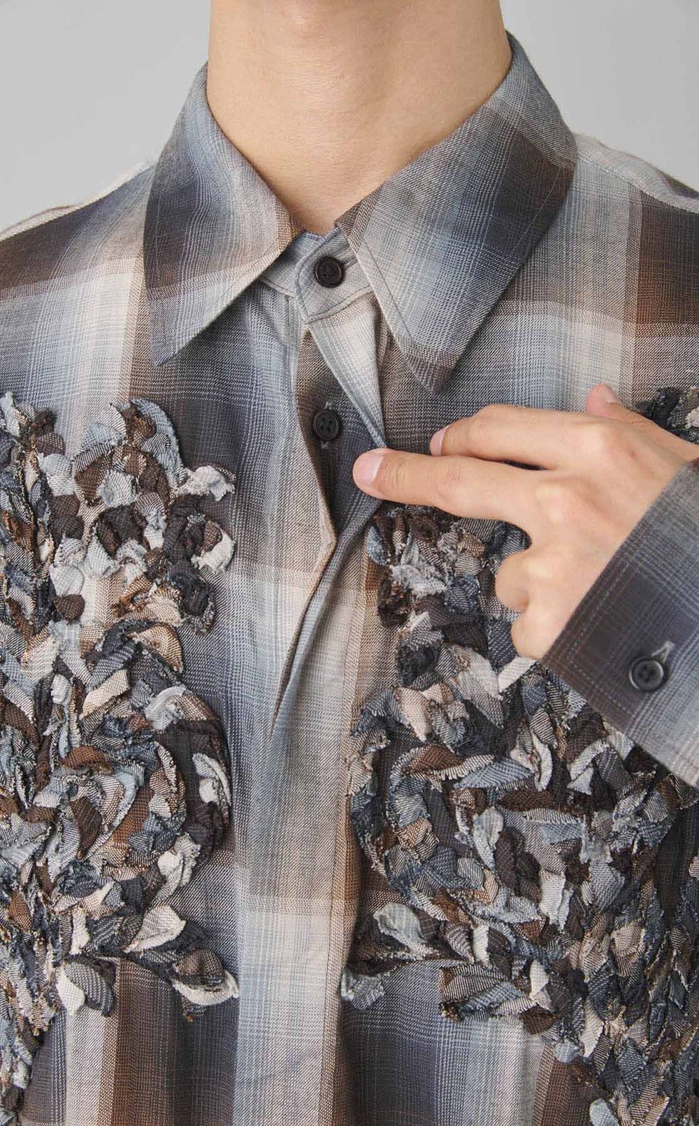 チェックエンブロイダリーシャツ