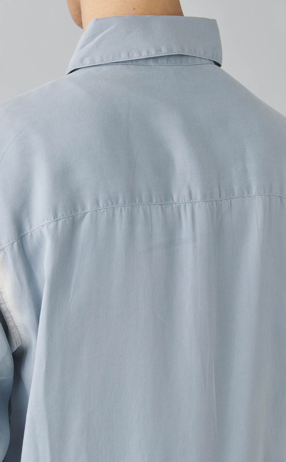 レギュラーカラーシャツ