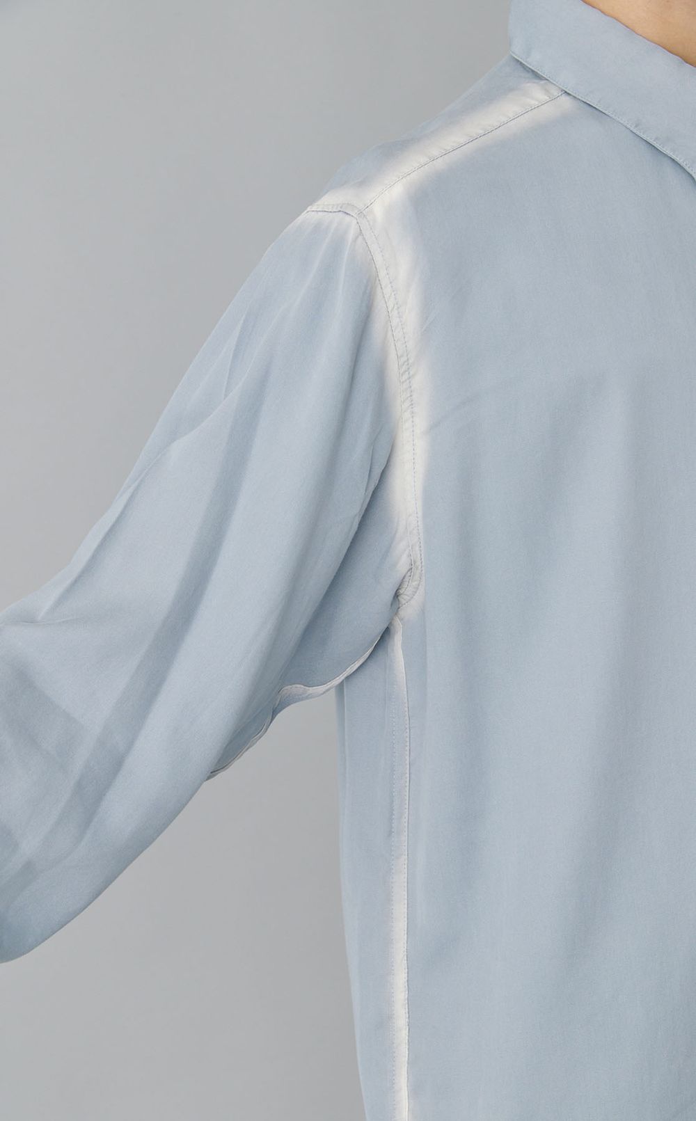 レギュラーカラーシャツ