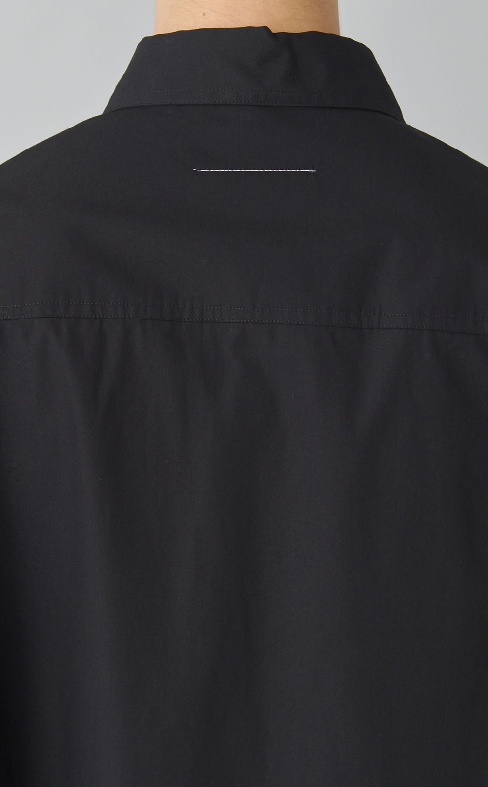 レギュラーカラーパッチドシャツ