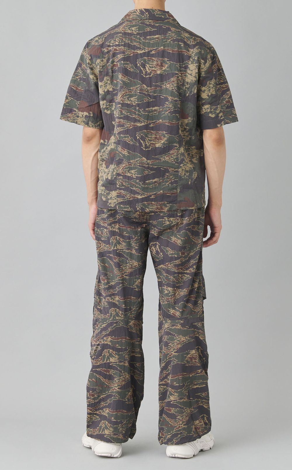 カモフラージュニータックパンツ