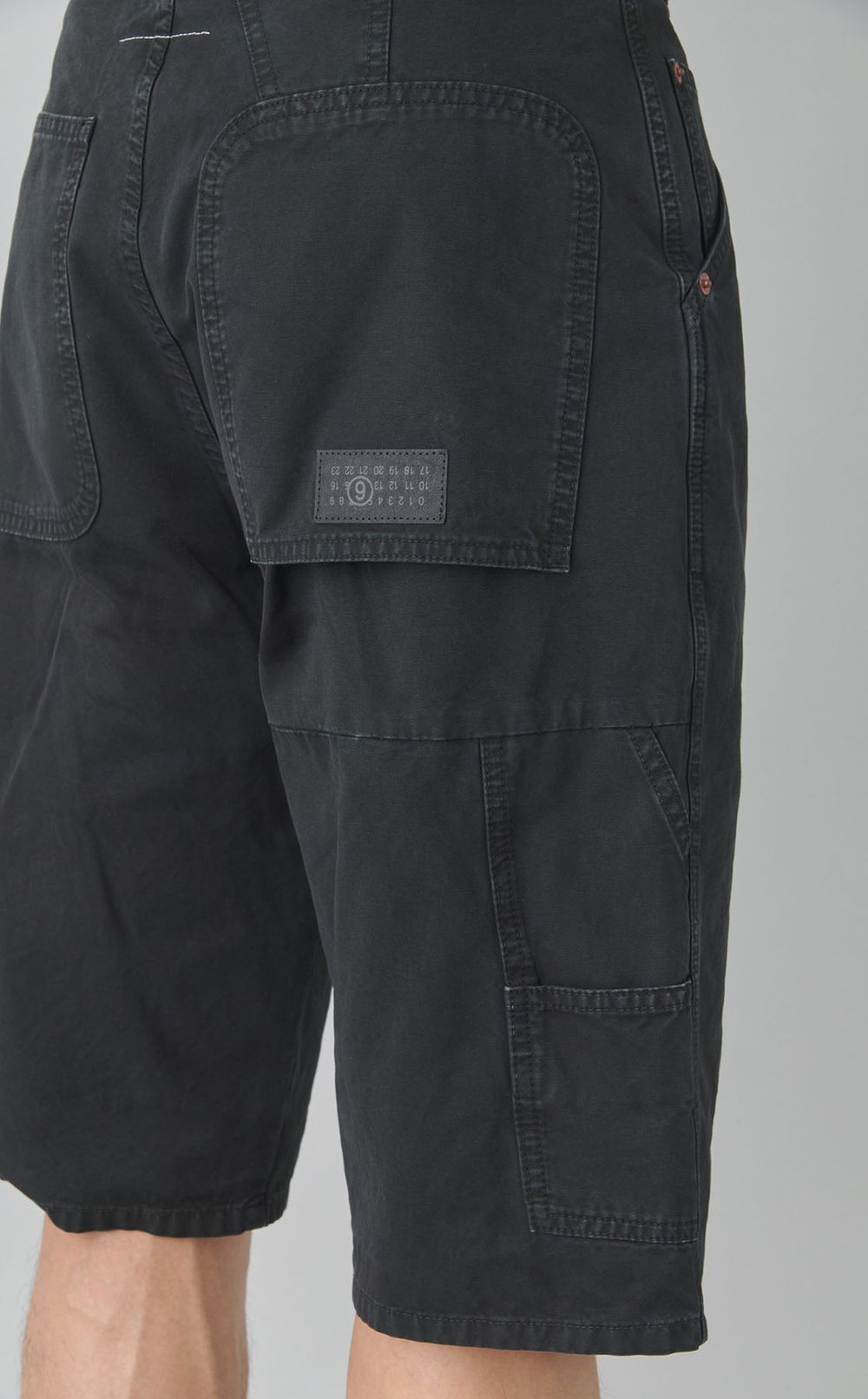 デニムショーツ