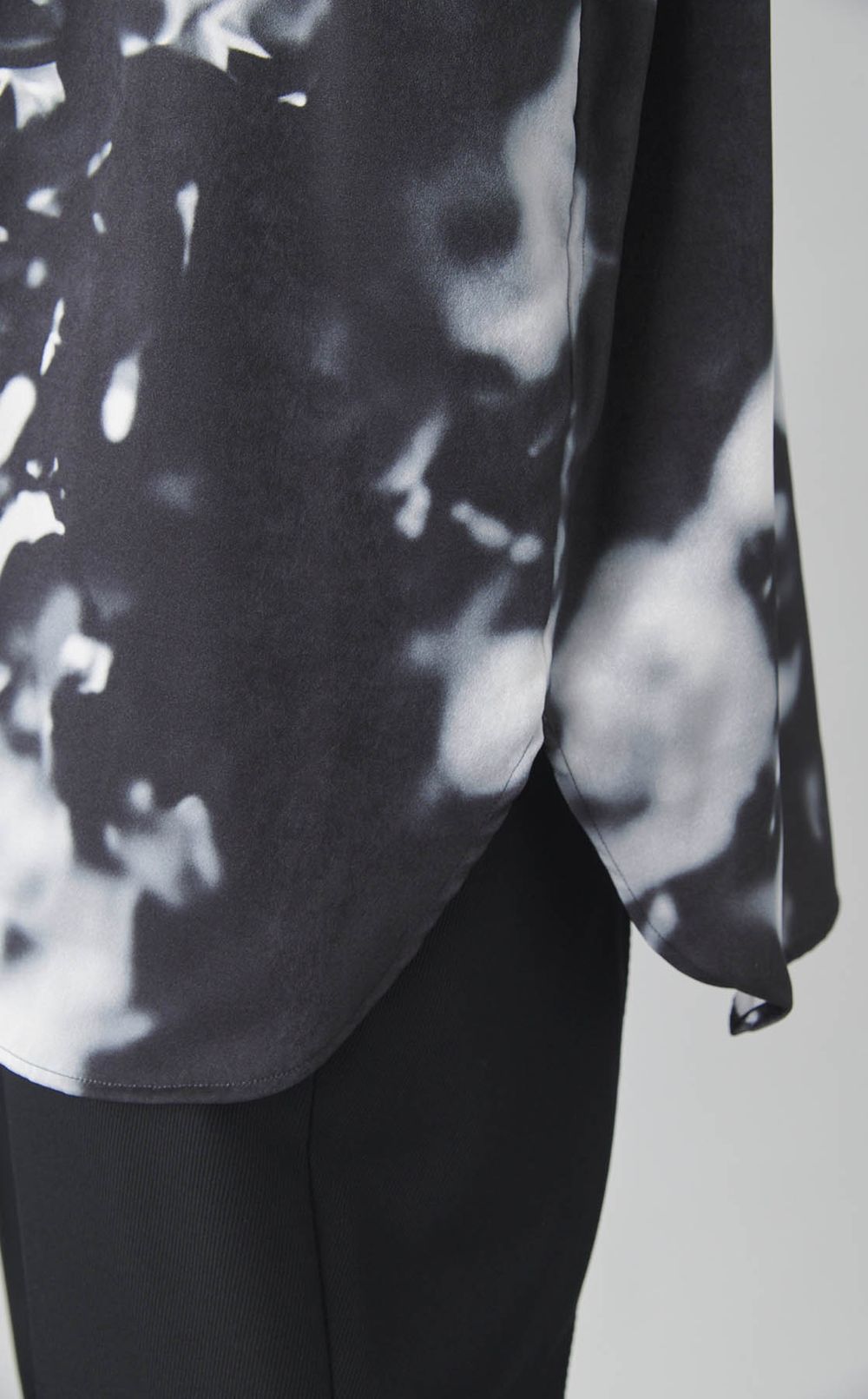 ボカシプリントオーバーシャツ