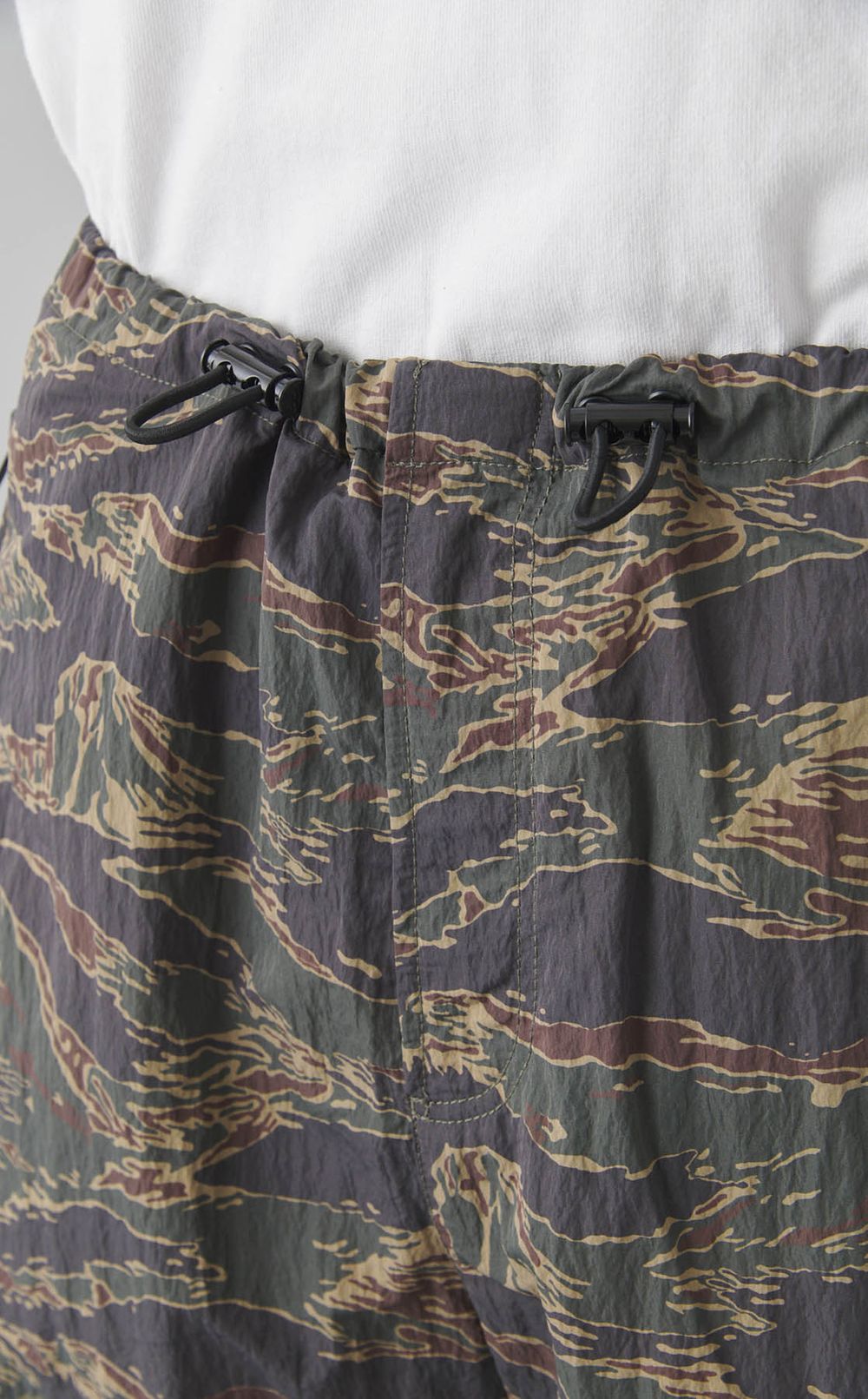 カモフラージュニータックパンツ