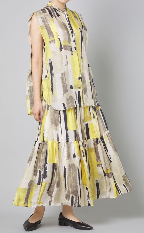 ペインティングノースリーブブラウス