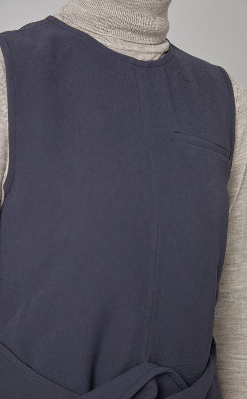 ツイストノースリーブトップス