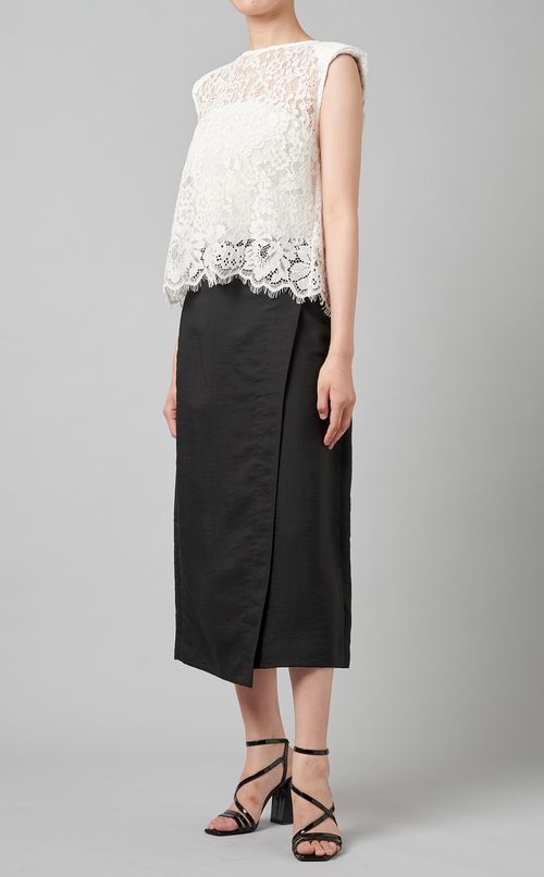 ゴールドボタンラップミディスカート