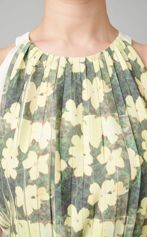 フラワープリントプリーツトップス