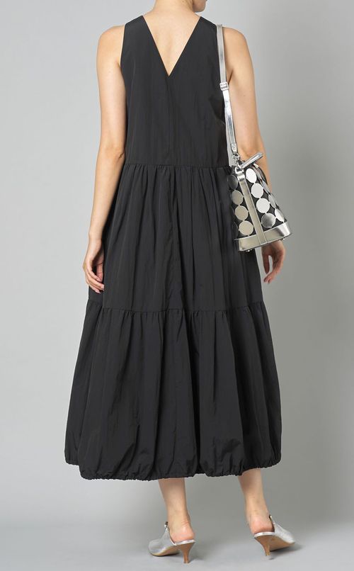 スリーブレス撥水ワンピース