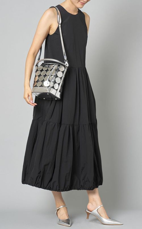 スリーブレス撥水ワンピース