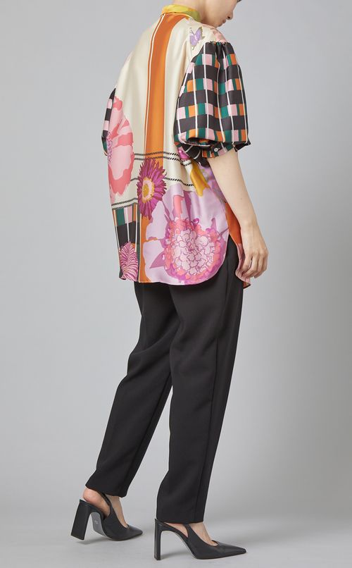 マルチプリントスタンドカラーブラウス