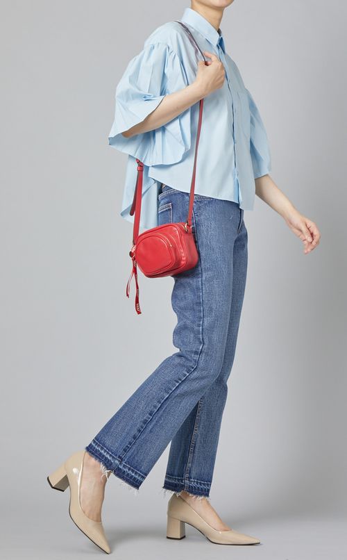 サークルポケットレザーショルダーバッグ