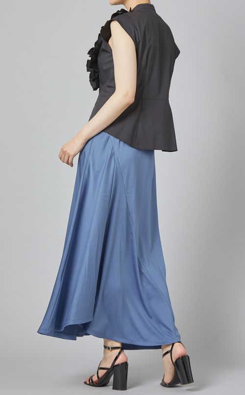 ボリュームフリルブラウス