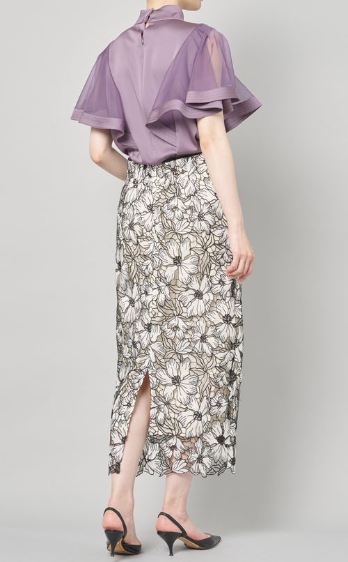 ウィングスリーブブラウス