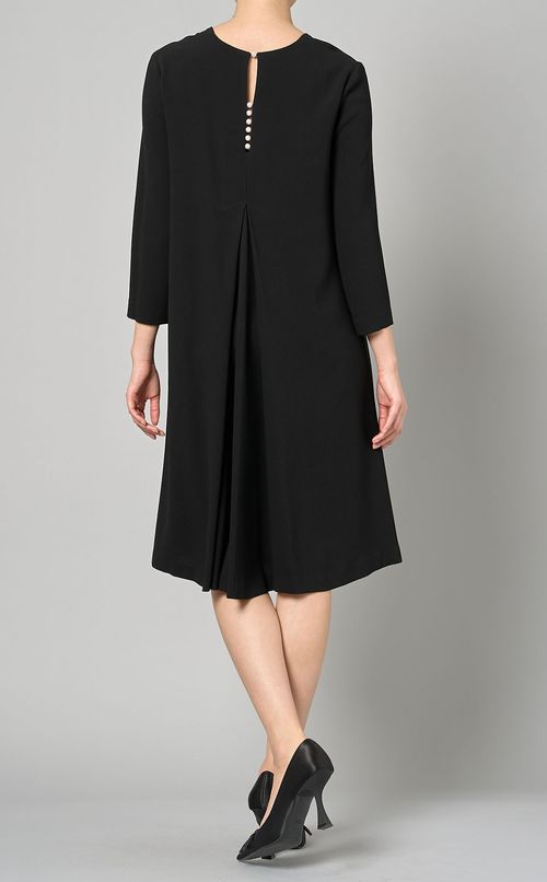 バックパールワンピース