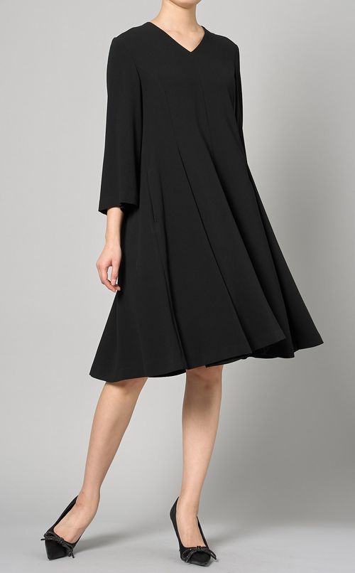 バックパールワンピース