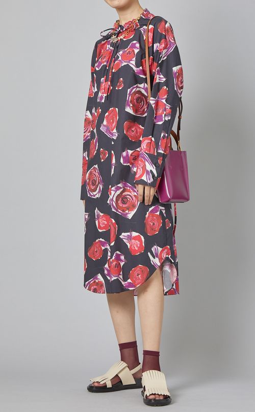 フラワープリントラウンドヘムワンピース