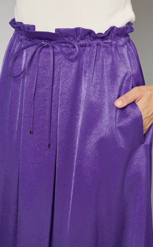 サテンギャザースカート