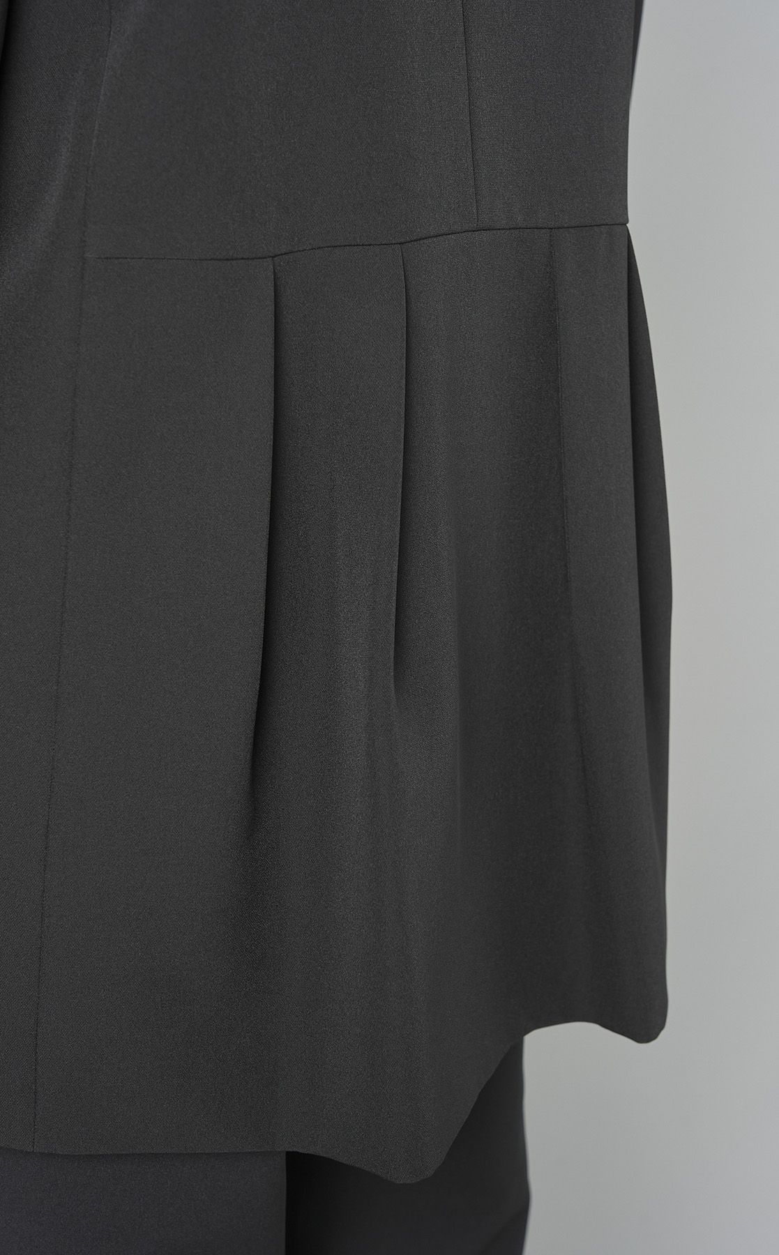 ✨極美品✨カエン KAENE:パールボタンバックギャザージャケット