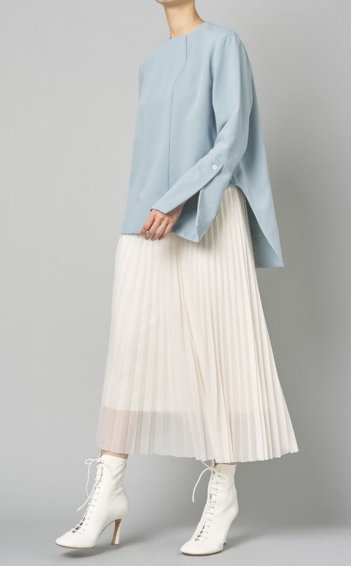 ウェーブカットフレアスリーブブラウス