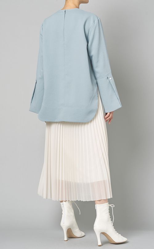 ウェーブカットフレアスリーブブラウス