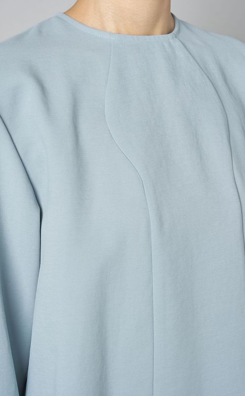 ウェーブカットフレアスリーブブラウス