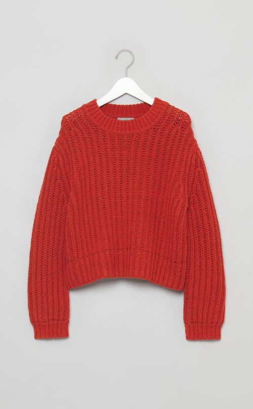 クロップドケーブルニット