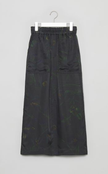 ボタニカルプリントロングスカート
