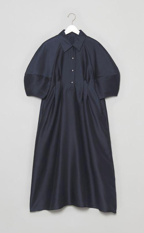 フォームスリーブワンピース
