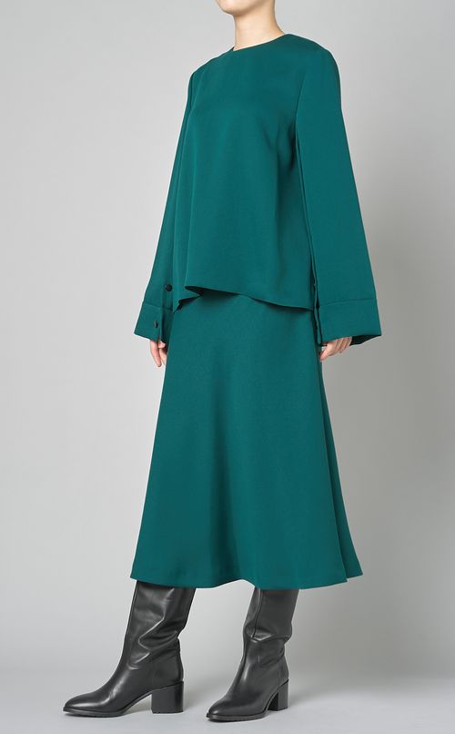 ビスコースサテンフレアスカート