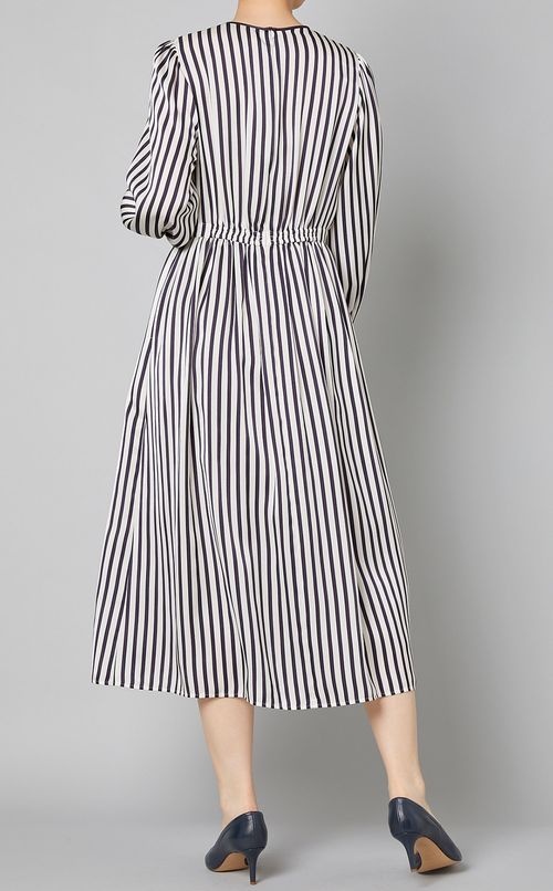 ストライプノーカラーワンピース