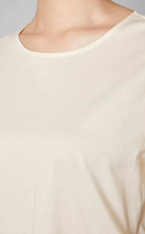 エンブロイダリーギャザースリーブトップス