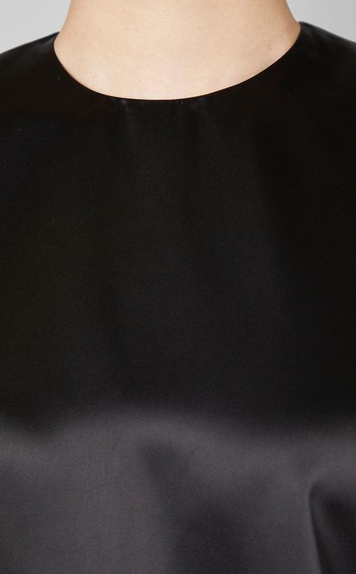 スリーブレスバイカラーブラウス