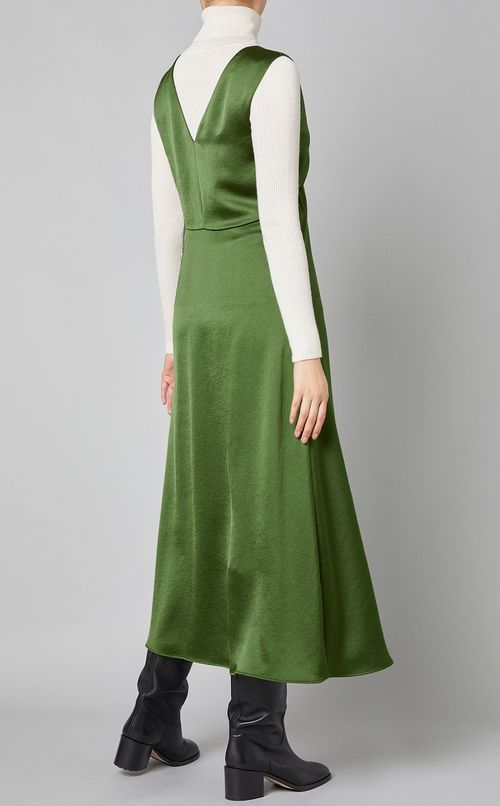 サテンVネックフレアワンピース