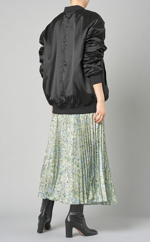 ナイロンオーバーサイズボンバージャケット