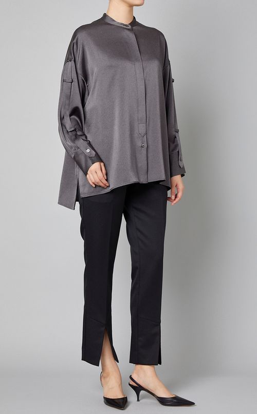 サテンアジャスタースリーブブラウス