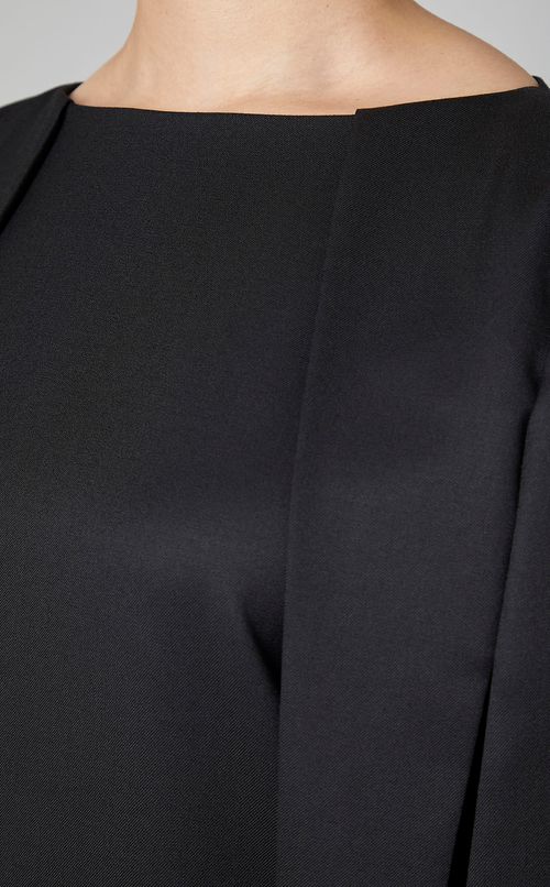 ケープディテールスリットスリーブドレス