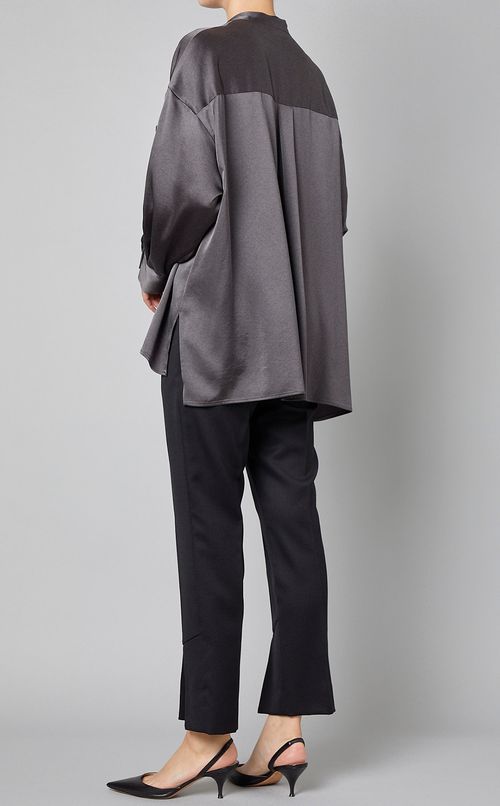 サテンアジャスタースリーブブラウス