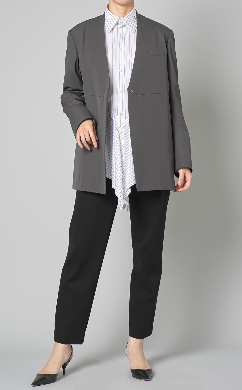 テーパードシガレットパンツ