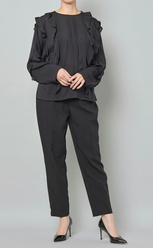 ラッフルタックプルオーバーブラウス