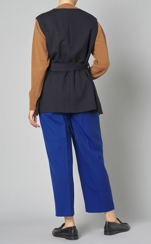 ノーカラーサイドスリットジレ